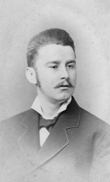 resized_redvelvet_p04D=Charles Armbruster.jpg